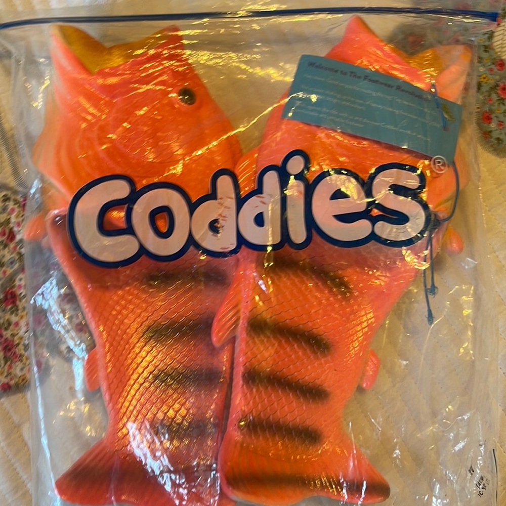 Coddies fish slippers pink
